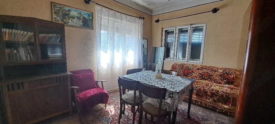 Casă cu 3 camere cu Teren 258 Mp în Central