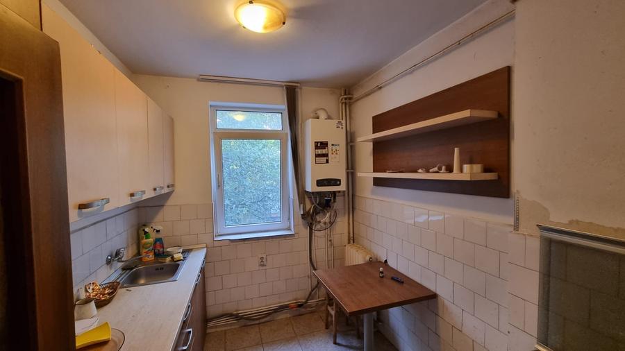 Apartament cu 2 camere nedecomandat în Tudor Vladimirescu
