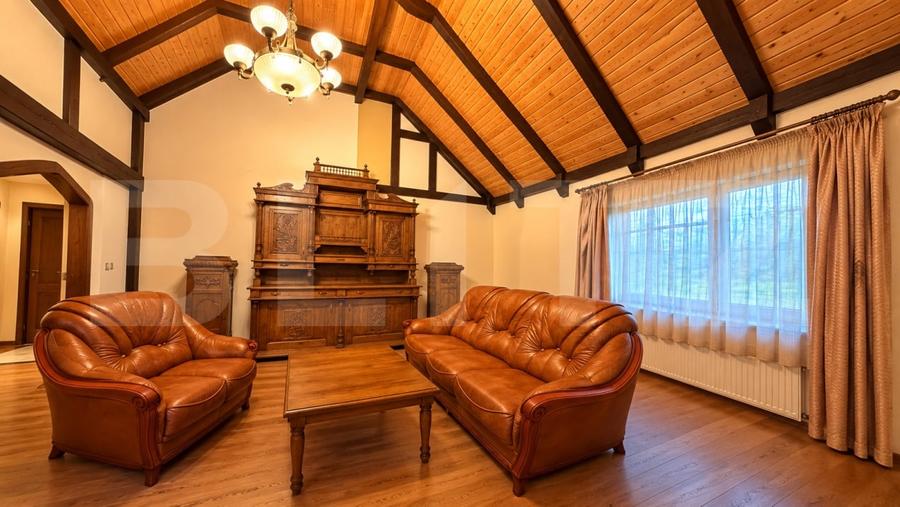 Apartament cu 3 camere semidecomandat, mobilat în Moșnița Nouă