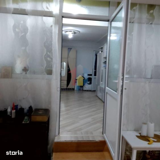 Apartament cu 2 camere, mobilat în Viziru 1