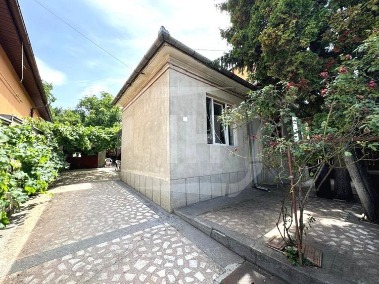 Casă individuală cu 6 camere cu Canalizare în Gruia