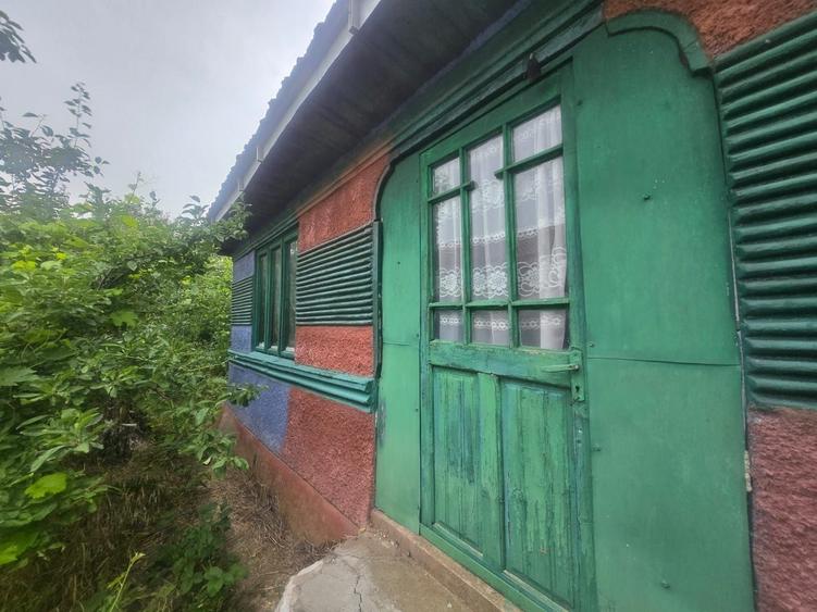 Casă cu 3 camere în Slătioarele