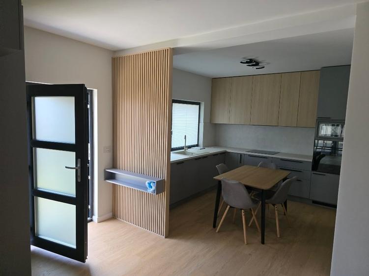 Duplex cu 3 camere cu Canalizare în Ghiroda