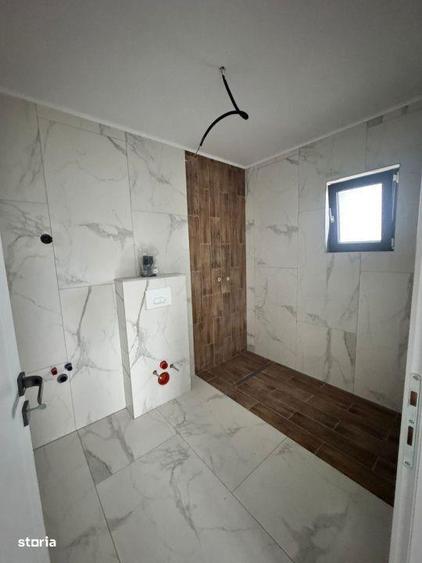 Casa individuala de vanzare 131 mp construiti, teren 6 ari - 6