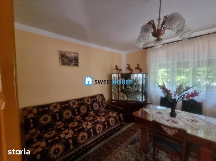 Casă cu 6 camere cu Teren 900 Mp în Șinca