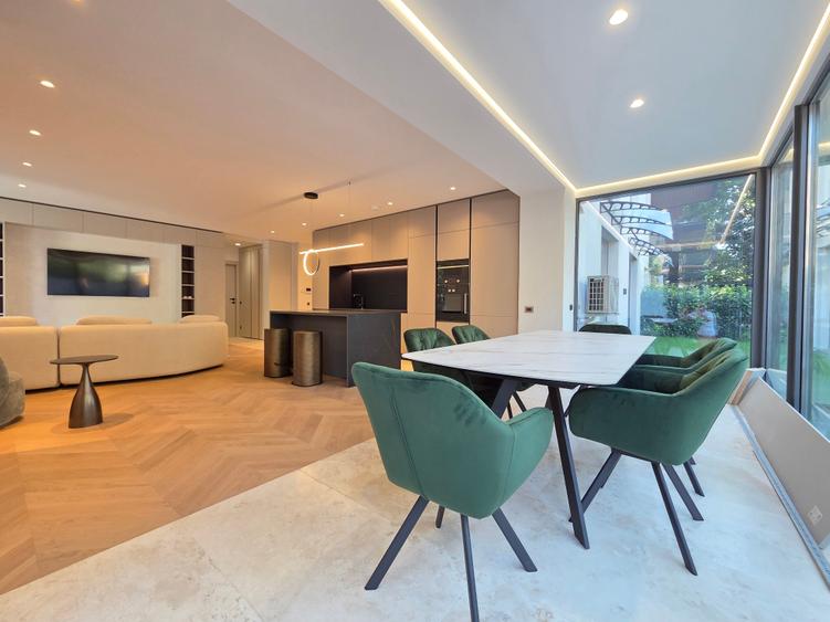 Apartament cu 4 camere decomandat în Iancu Nicolae