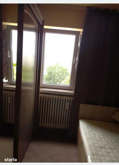 Apartament cu 3 camere în Calea București