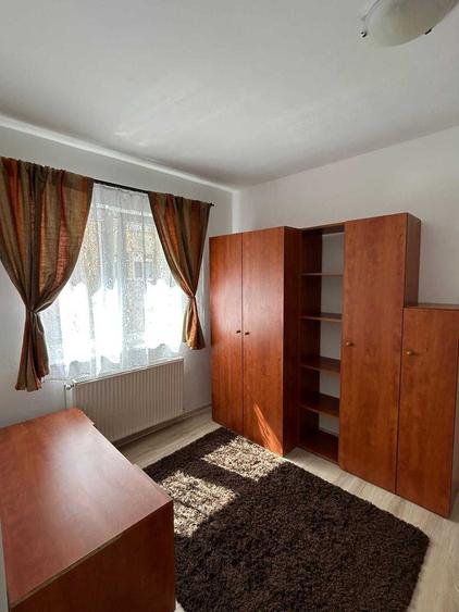 Apartament cu 2 camere nedecomandat în Vasile Aaron