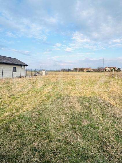 Teren Construcții intravilan de 500 mp, în Stupini