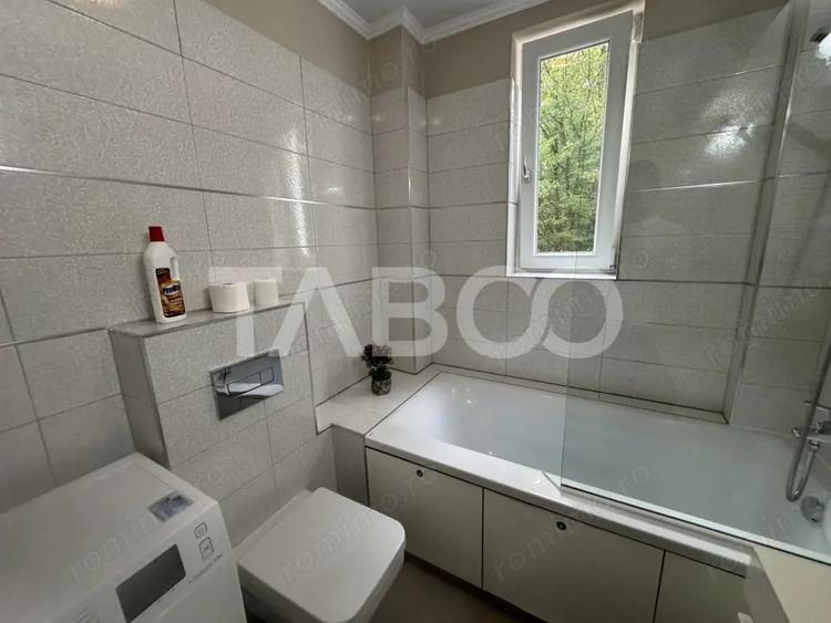 Apartament decomandat 3 camere 79 mpu balcon si parcare Dumbrava Sibiu - 1