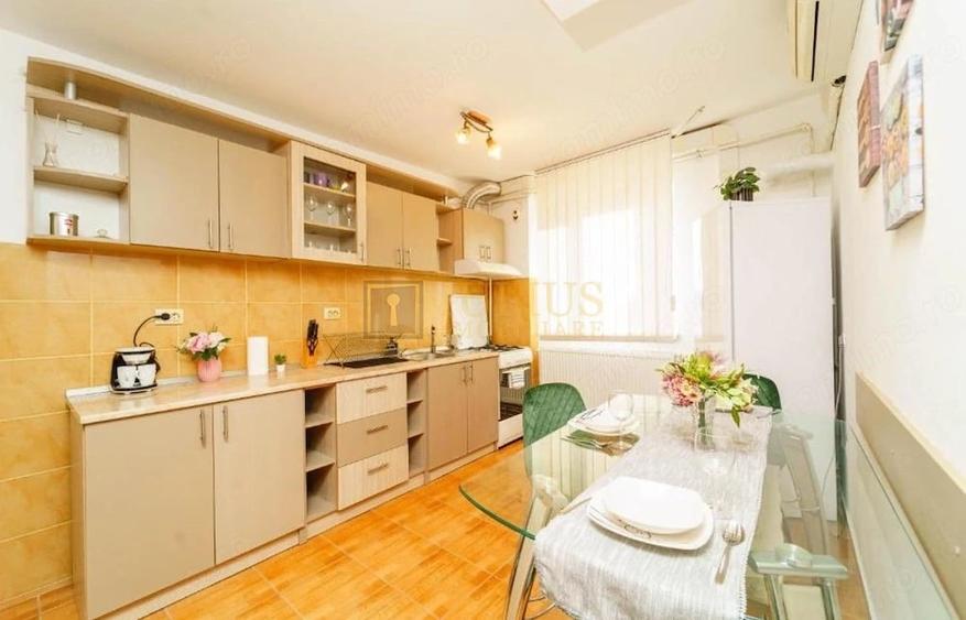 Apartament cu 3 camere decomandat, mobilat în Cetății