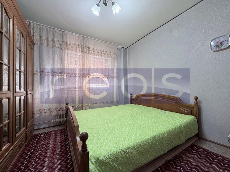 Apartament cu 2 camere decomandat în Teiul Doamnei