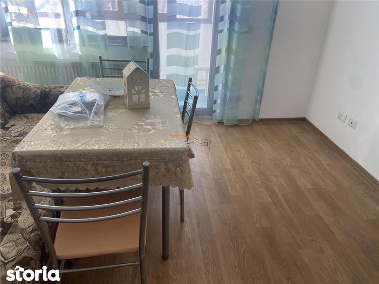 Apartament cu 2 camere decomandat, mobilat în Sud
