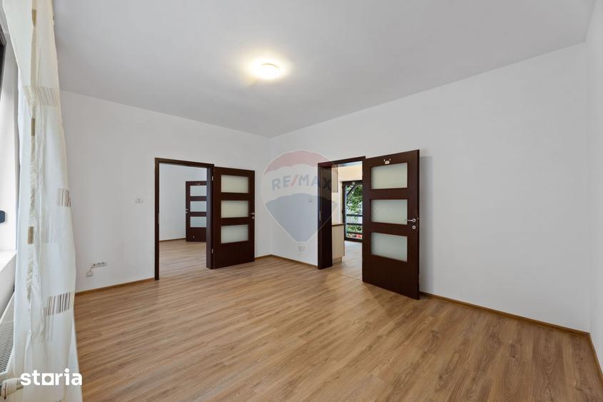 Spațiu comercial, de 75 mp, în Pârneava