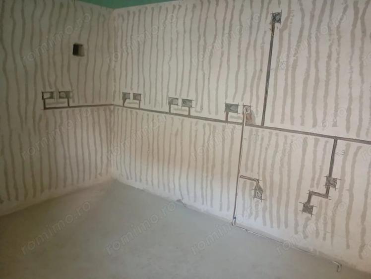Casă cu Teren 3427 Mp în Alexeni