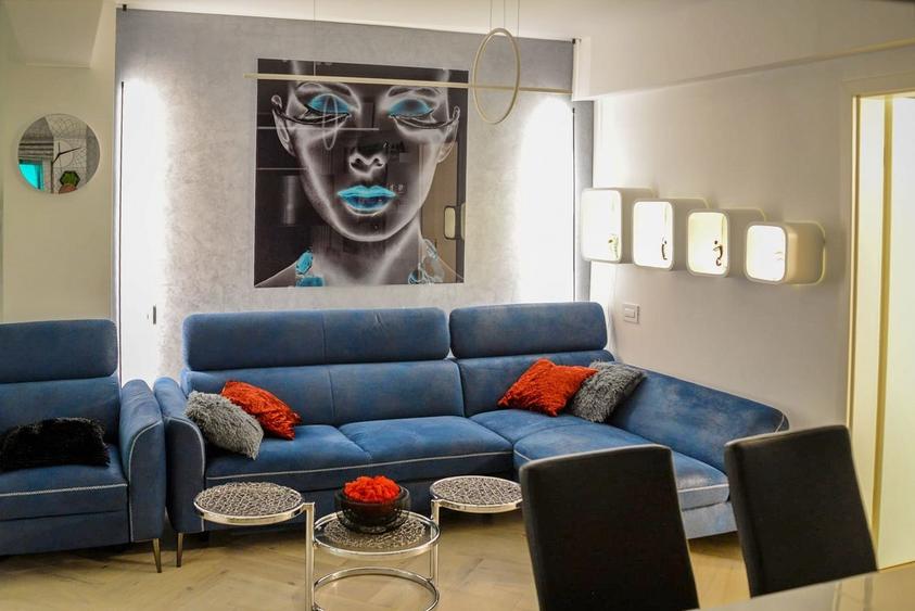 Apartament cu 3 camere decomandat, mobilat în Noua