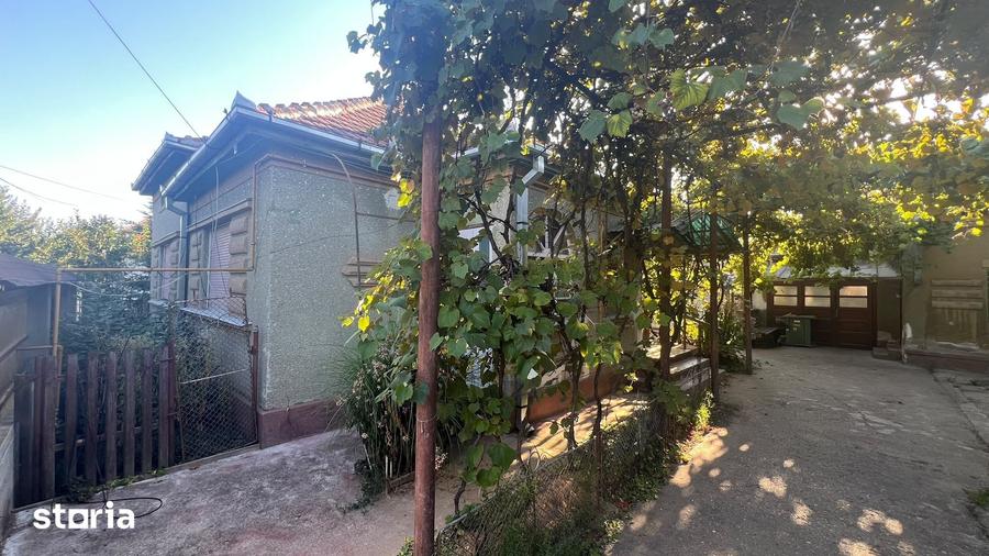 Casă cu 3 camere cu Teren 11000 Mp în Burdea