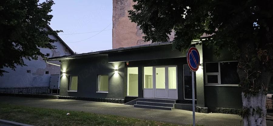 Spațiu comercial, de 90 mp, în Central