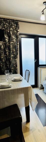 Apartament cu 3 camere decomandat în Sărari
