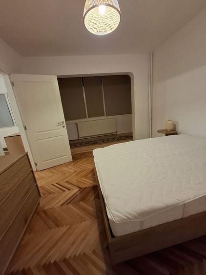 Apartament cu 2 camere în Podu Roș