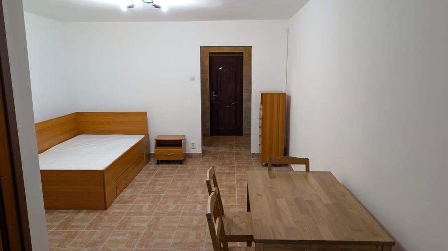 Garsonieră decomandată, mobilată în Drumul Taberei