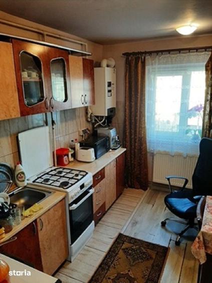 Apartament cu 3 camere în Traian