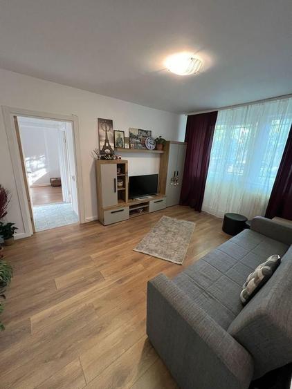 Apartament cu 2 camere semidecomandat în Gara