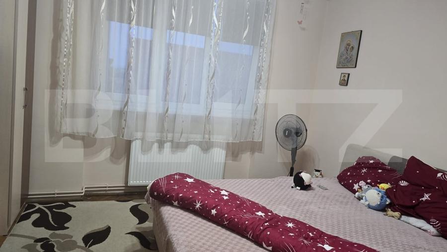 apartament de vanzare, cu 3 camere, 66 mp, zona Burdea - 5
