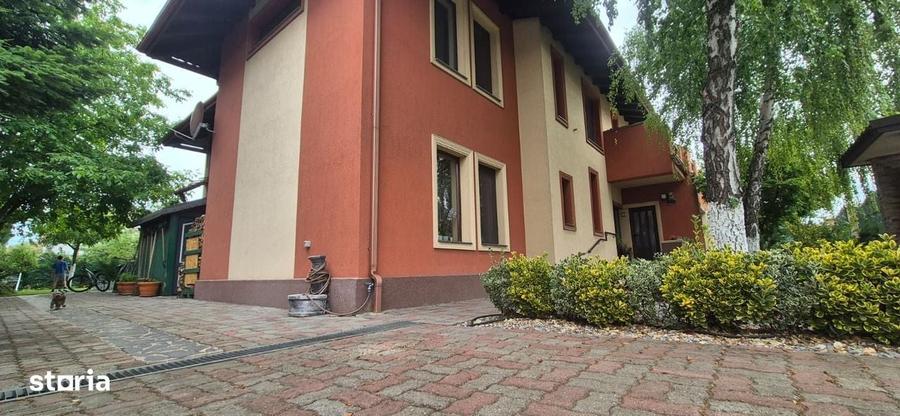 Casă cu 4 camere cu Teren 762 Mp în Exterior Vest