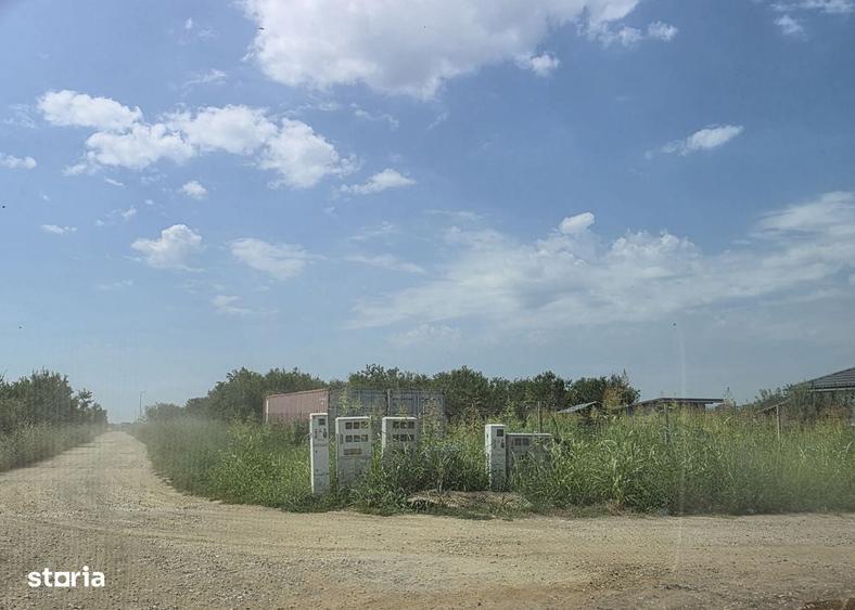 Spațiu comercial, în Săbăreni