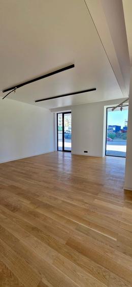 Yacht KID | 4 camere | Terasă 356 mp | Piscină privată | 515 mp suprafață totală - 10