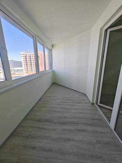 Apartament cu 3 camere semidecomandat în Florești