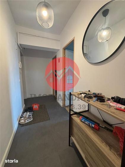 Apartament cu 3 camere decomandat în Faleză