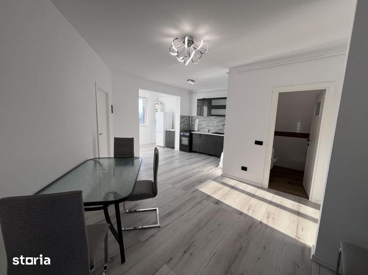 Apartament cu 3 camere decomandat în Florești