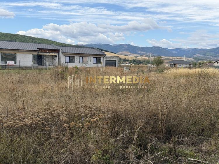 Teren Construcții intravilan de 437 mp, în Micești