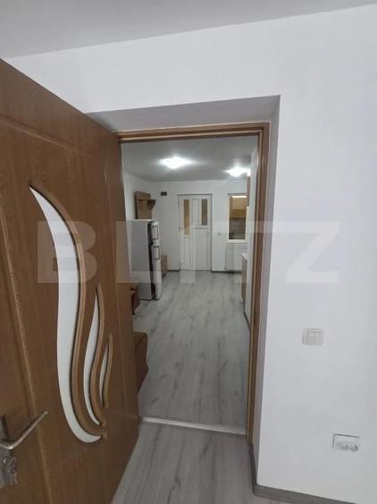 Garsonieră decomandată în Iris