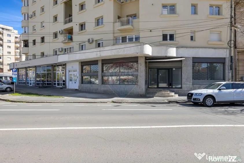Spațiu comercial, de 160 mp, în Intim