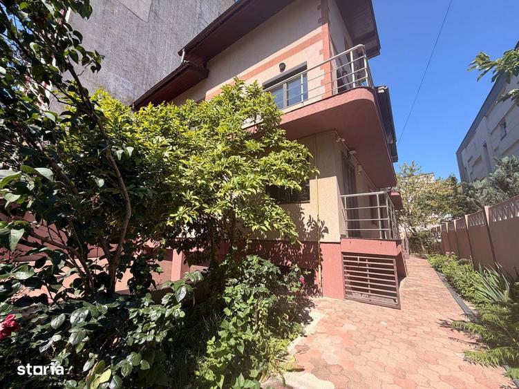 Casă cu 4 camere cu Teren 350 Mp în Bucureștii Noi
