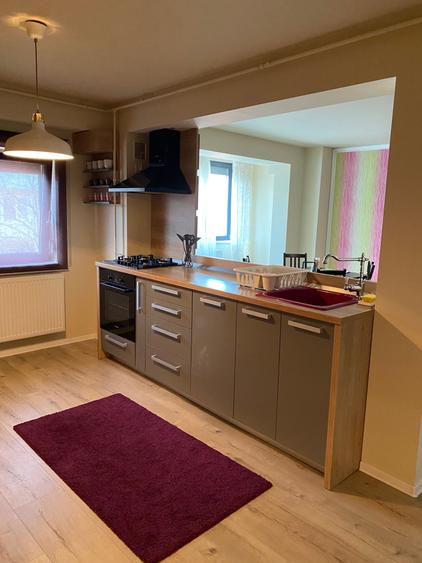 Apartament cu 2 camere decomandat în Torontalului