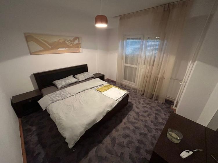 Apartament cu 2 camere decomandat în Aradului