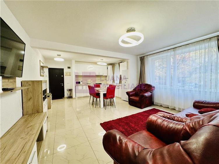 Apartament cu 3 camere decomandat, mobilat în Hipodrom 2