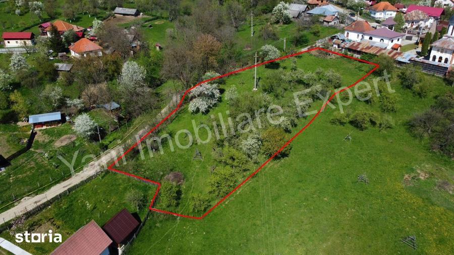 Teren de 2677 mp, în Valea Iașului