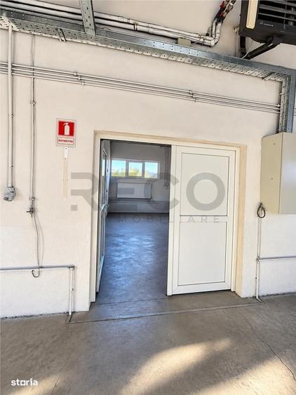 Spațiu comercial, de 450 mp, în Sântion
