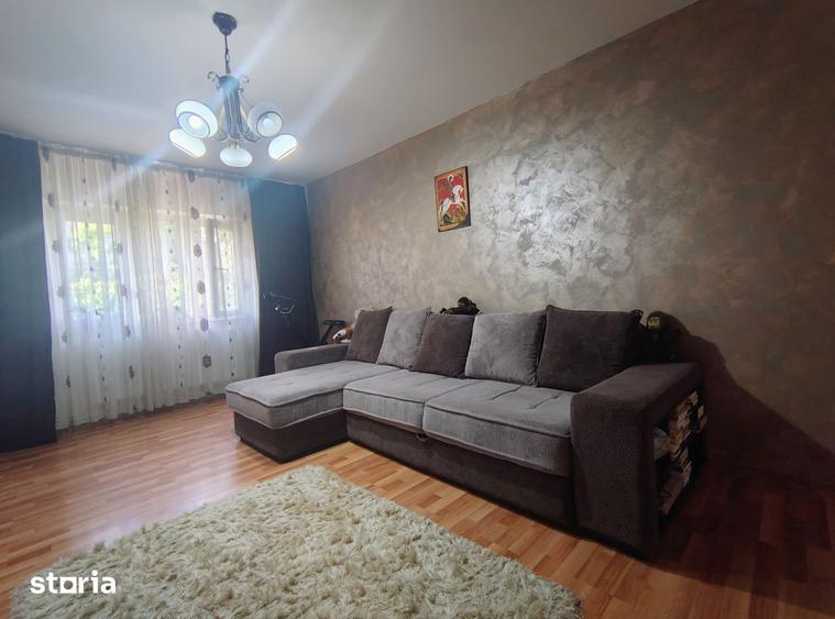 Apartament cu 3 camere decomandat, mobilat în 1 Mai