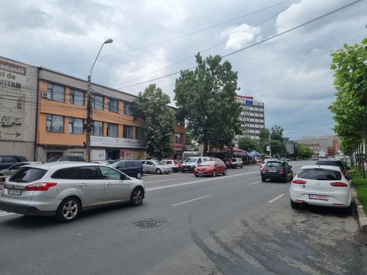 Spațiu industrial, de 12,000 mp, în Vitan