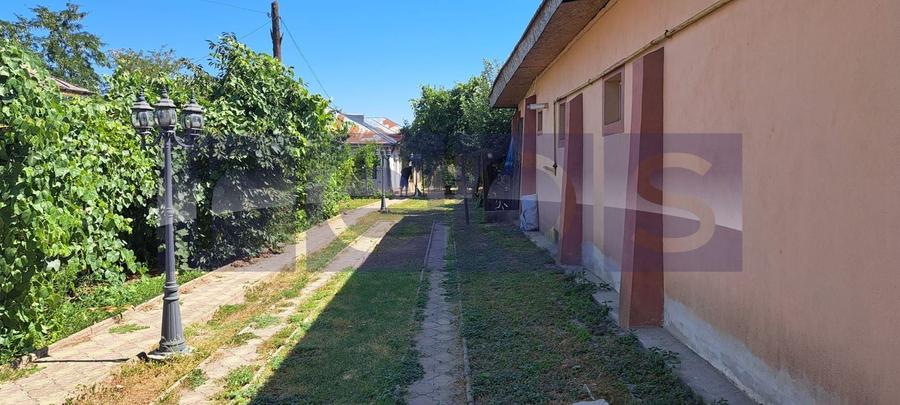 Casă individuală cu 4 camere cu Canalizare în Central