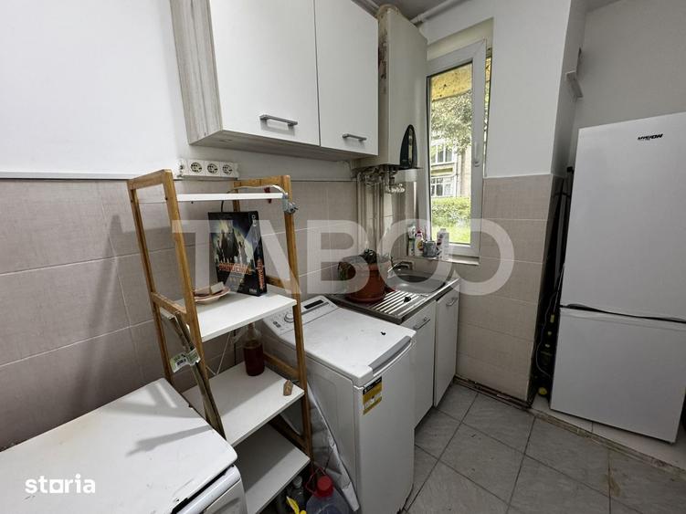 Apartament cu 2 camere nedecomandat, mobilat în Mihai Viteazul