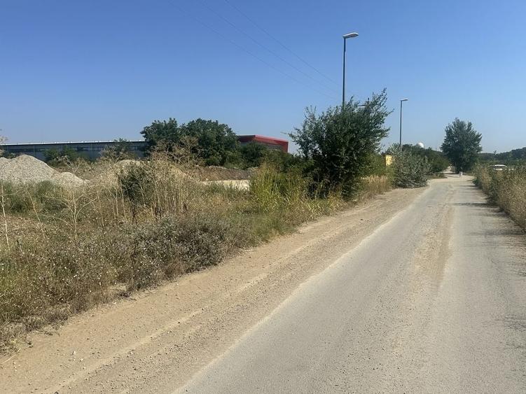 Spațiu comercial, în Buciumeni