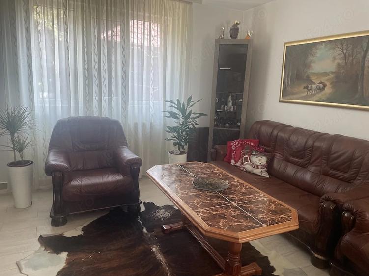 Casă cu Teren 300 Mp în Central