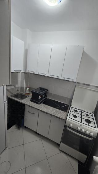 Garsonieră decomandată în Narcisa